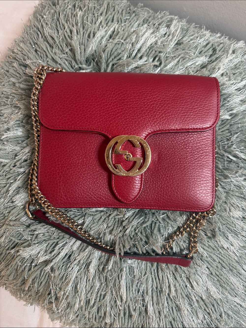 Gucci Dollar Calfskin Red Pebbled Leather Chain Crossbody Bag with Gold Hardware